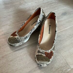 RARE Y2K No Boundaries Heel Pumps